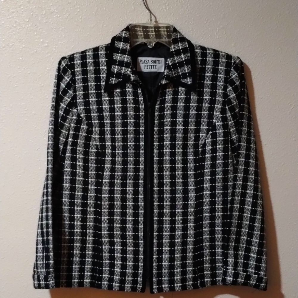 Plaza South petite size S vintage black and white Tweed zippered dress jacket